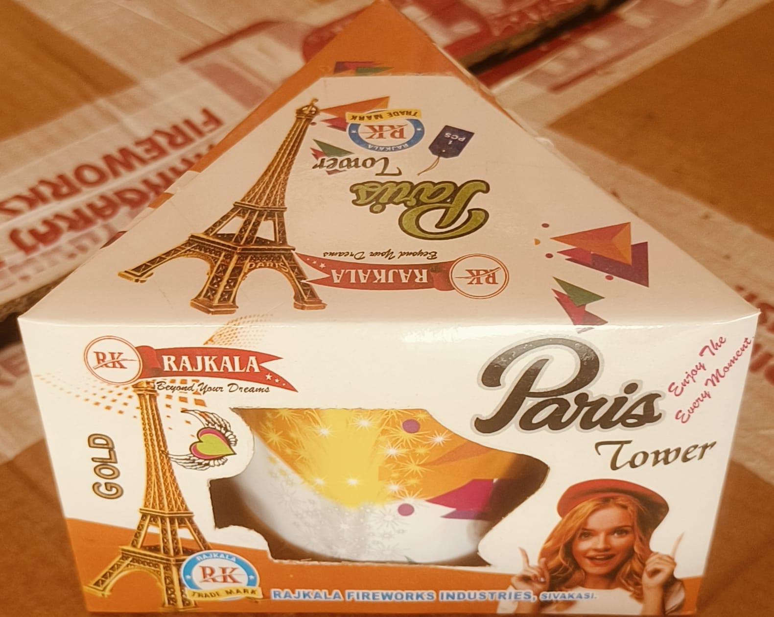PARIS TOWERS
